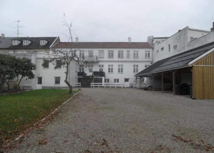 Gamle Praestegard